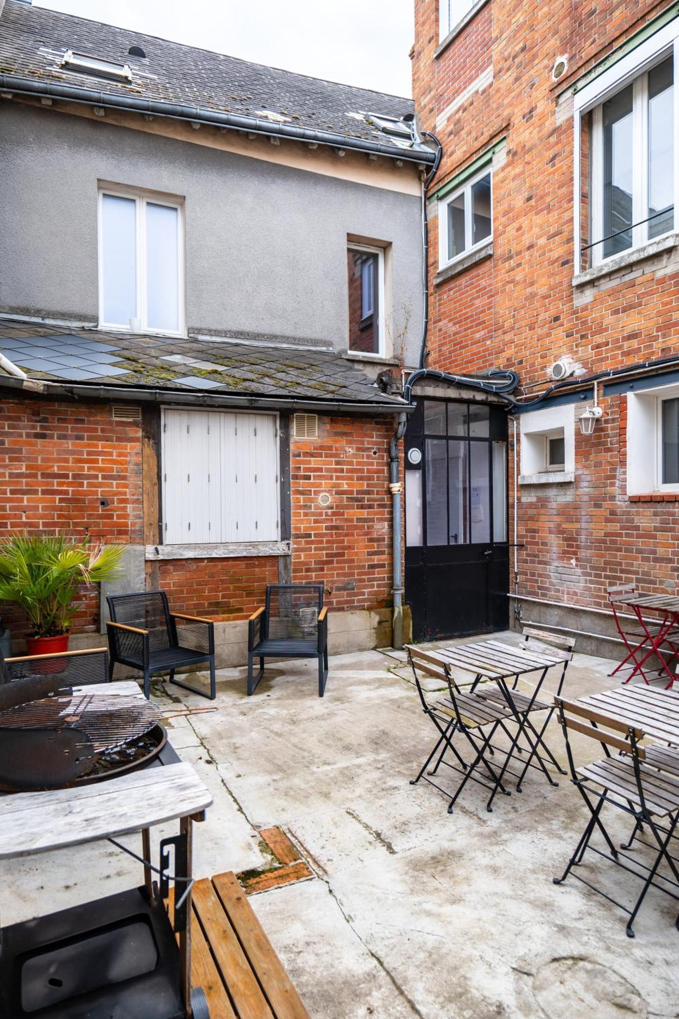 Studio Cosy Rdc, Calme Avec Cour Exterieure Saran Kültér fotó